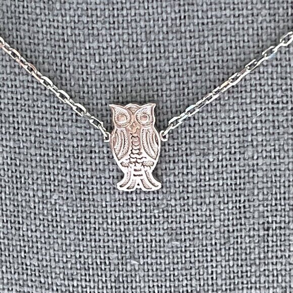 NWOT Tiny Owl Sterling Silver Necklace 16" with 2" Extension. - Picture 4 of 6